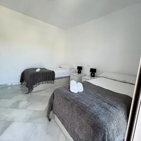 Luxury Three Bedroom Apartment At Estepona Exterior photo