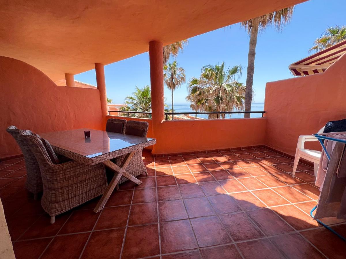 Apartment Luxury Three Bedroom At *