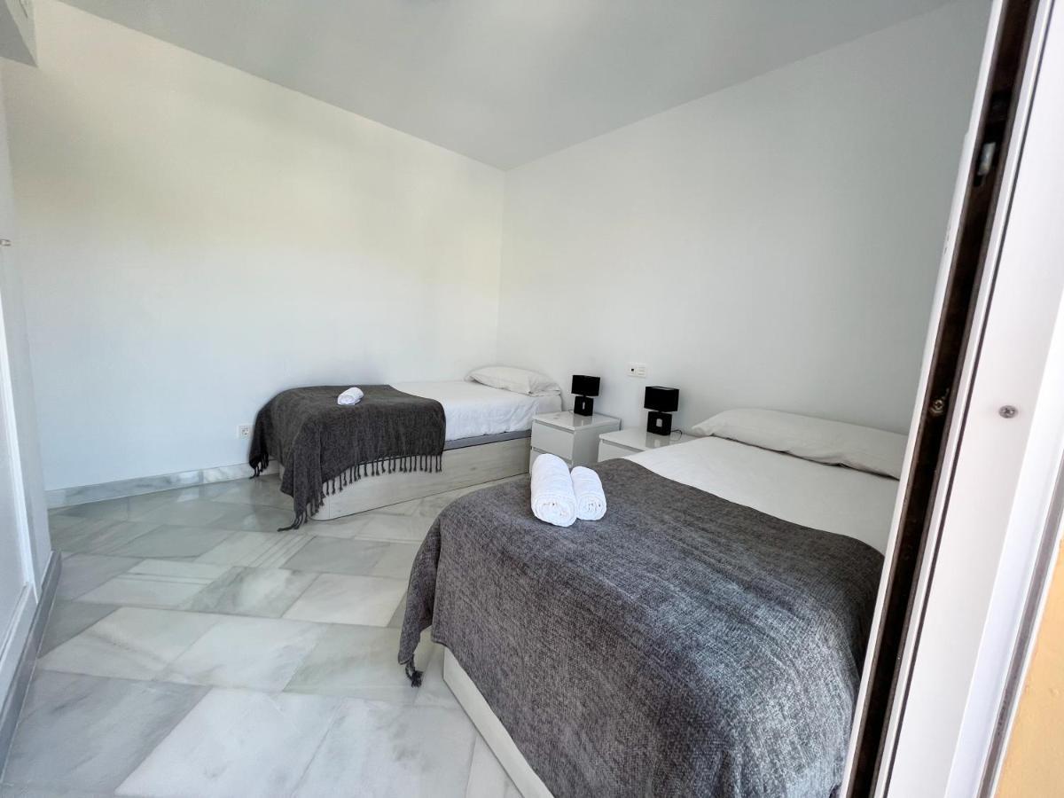 Apartment Luxury Three Bedroom At *