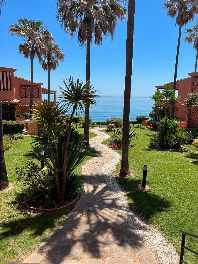 Luxury Three Bedroom At * Estepona
